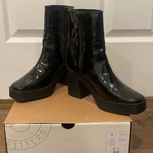 8, Urban Outfitters Aria Chunky Boot, Black